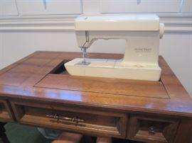 Singer Sewing Machine