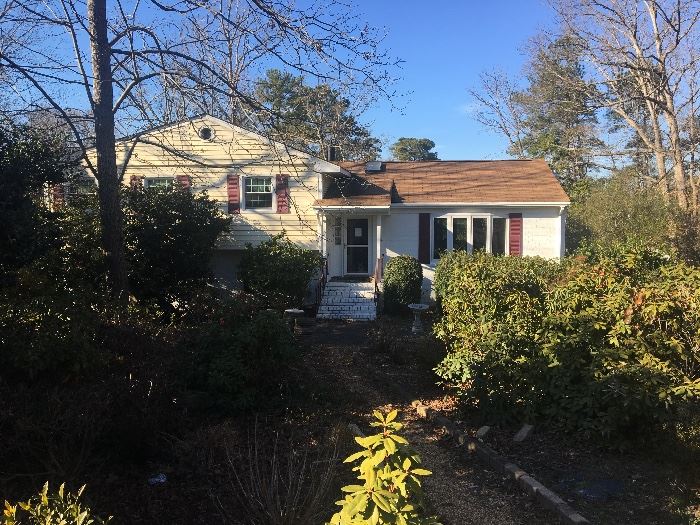 Tagged Estate Sale in Newport News, VA starts on 2/10/2017