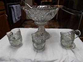 VINTAGE Pressed Glass Punch Bowl; Base; 6 Cups