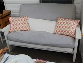 FUTON,  IN GREAT CONDITION