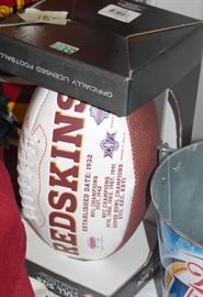 LOTS OF REDSKIN COLLECTIBLES