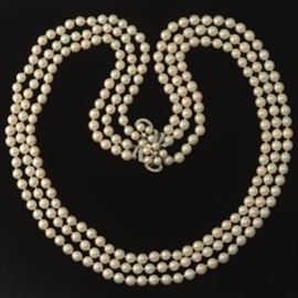 Ladies ThreeStrand Pearl, Gold, and Diamond Necklace 