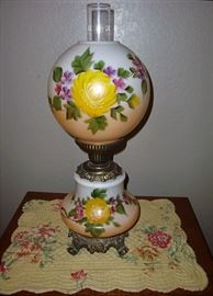 VINTAGE GONE WITH THE WIND LAMP - ROUND GLOBE WILL NEED TO BE REPLACED, IT HAS BEEN BROKEN. (BREAK NOT PICTURED, ON THE BACKSIDE)