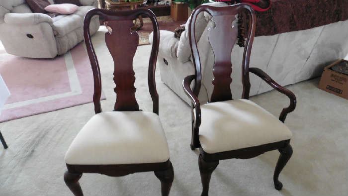 Dining room set chairs