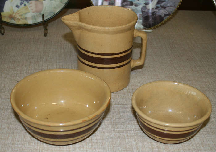 Yellow ware set not marked.