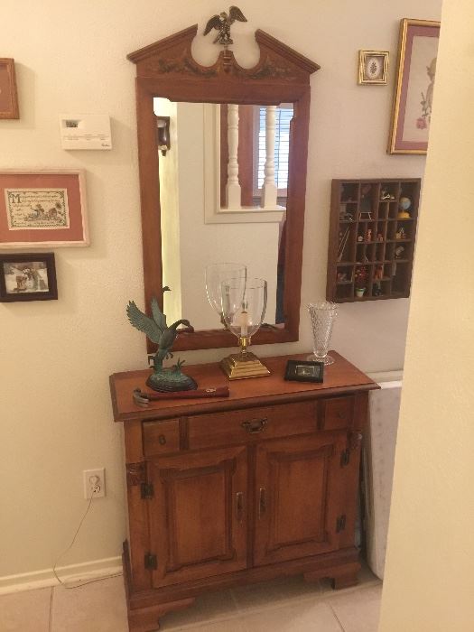 Ethan Allen console hall table with mirror