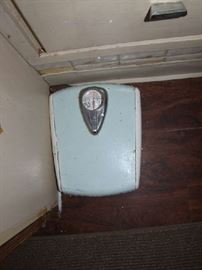 VINTAGE BATH SCALE