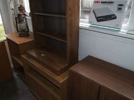 ASSORTED SMALL FURNITURE