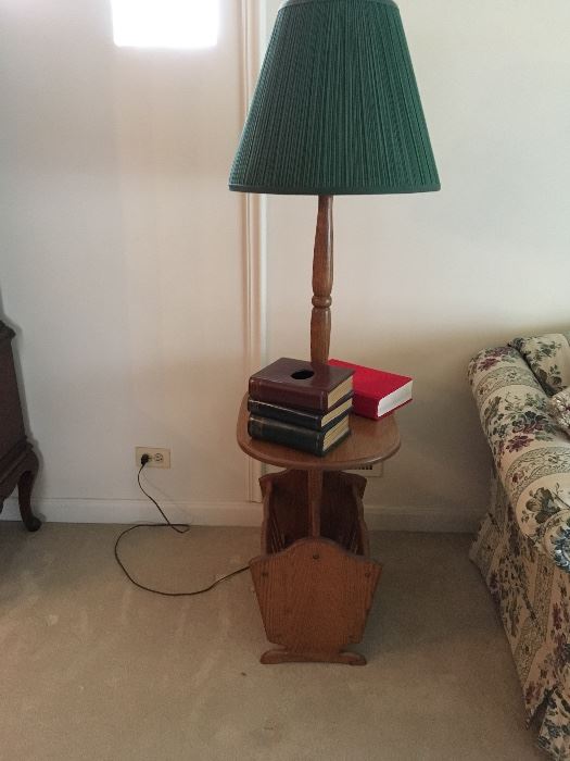Magazine Rack End Table with Built in Lamp