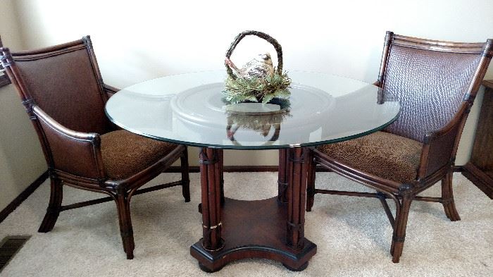 Round Edged Glass Table with 4 Chairs