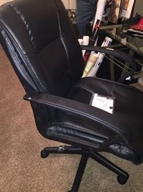 Black office chair