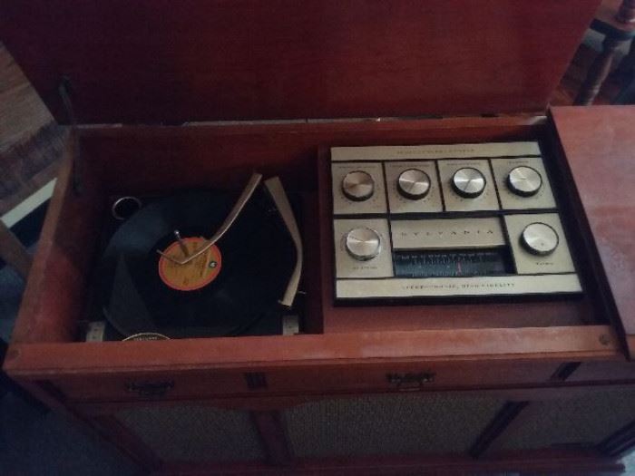 Vintage 1960s/70s Stereo Console