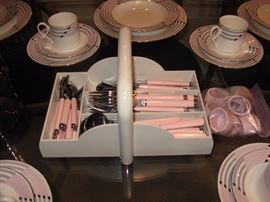 Living Room Pink tableware
