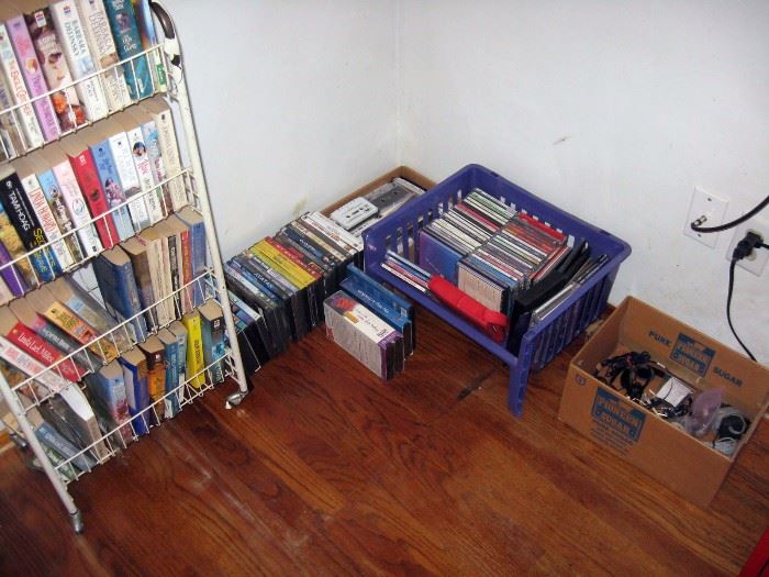 Center Bedroom  Books, Cd's, DVD's, VHS