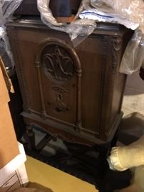 Antique radio