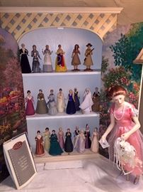 US Historical Society Leading ladies collection with cabinet