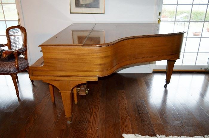 Baldwin baby grand piano i  fantastic shape