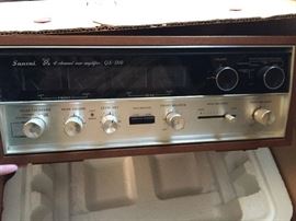 Sansui QS-8004 channel Amplifier