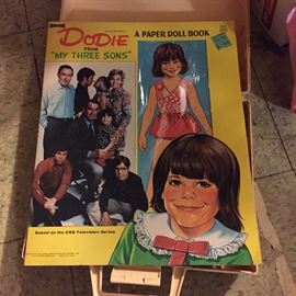 Dodie Paper doll book