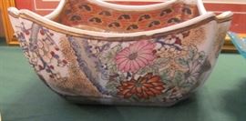 19 century Chinese Bowl signed