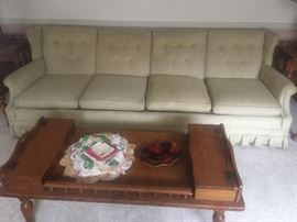 Hickory Furniture N. Carolina Devan