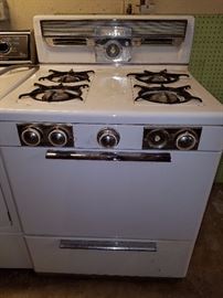 Crown Gas Stove in great working condition