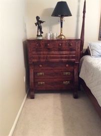 English Dresser