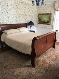 Perfect King sized Sleigh Bed - excellent condition 