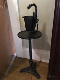 1902's dragon ashtray.