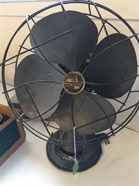Working 1940's fan.