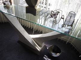 GLASS TOP TABLE AND DECOR ITEMS