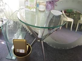 GLASS TOP TABLE