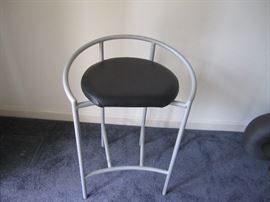 BAR STOOL