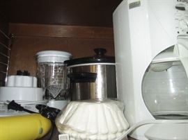 KITCHEN APPLIANCES