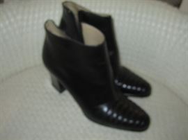 BOOTIES BLACK FERRAGAMO