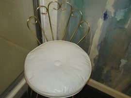 VANITY CHAIR