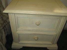 PART OF KS SET NIGHTSTAND