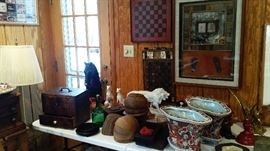 Many antique gameboards
