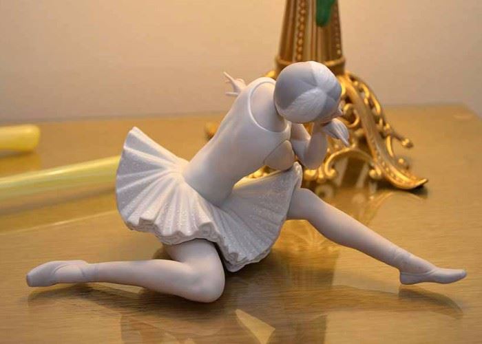 BUY IT NOW!  Lot #358, Lladro Ballet Dancer / Ballerina, Death of a Swan (Excellent Condition), $75