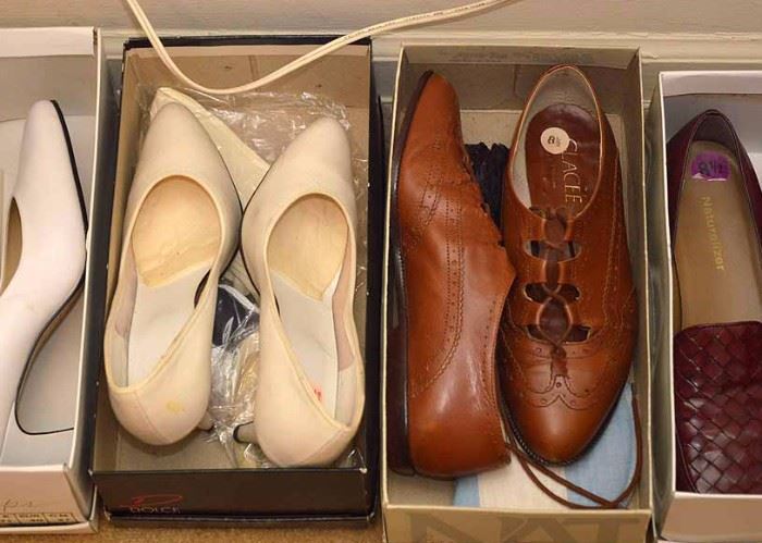 Women's Shoes (Size 8-1/2)