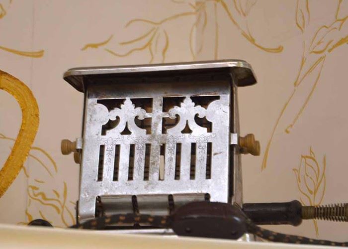 Vintage / Antique Toaster