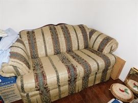 Broyhill Love seat w/matching Sofa (not shown)