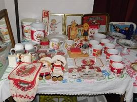 Huge assortment of Campbells Soup Collectables