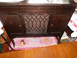 1920's Edison Phongraph with records