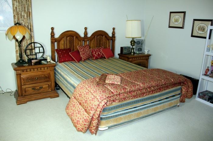 Broyhill Queen Bedroom Set