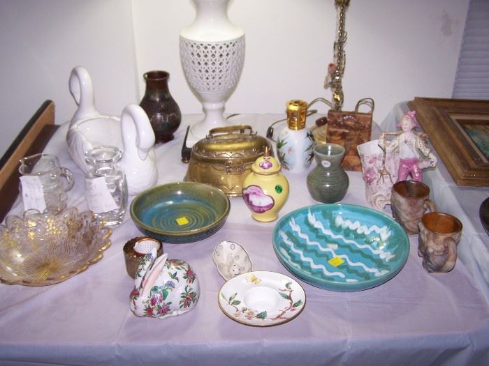 ASSORTED ANTIQUES