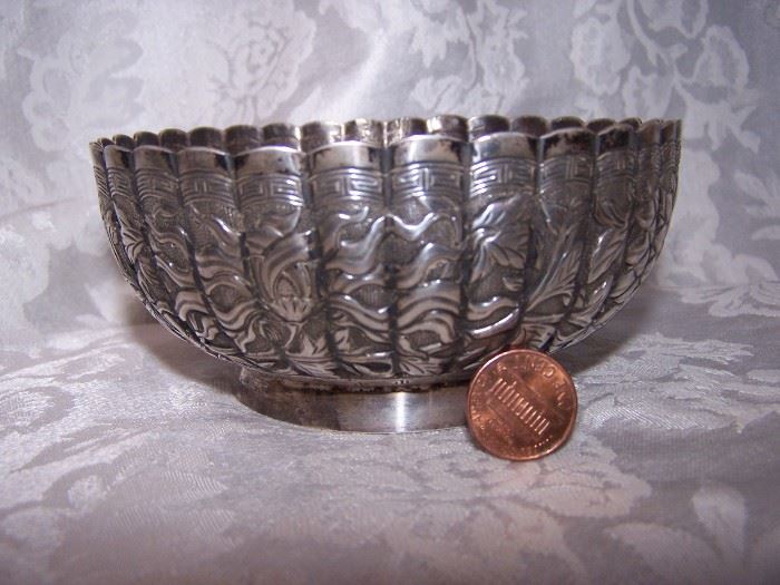 SILVER BOWL (HEAVY LOTS OF WORK) SIGNED 