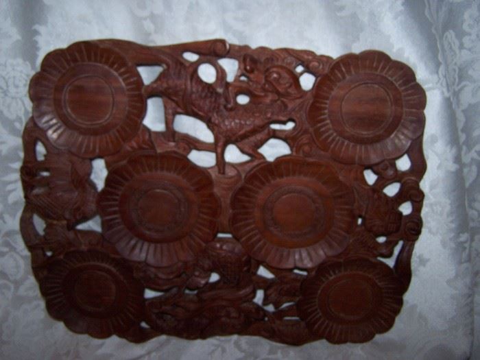 BEAUTIFUL CARVED SERVING TRAY FOR 6 TEA BOWLS.