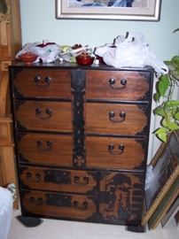 TANSU ? LARGE GREAT CONDITION
