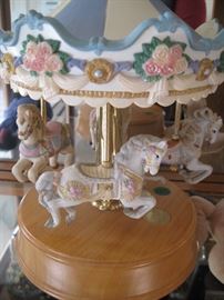 Lefton Carousel Collections 
